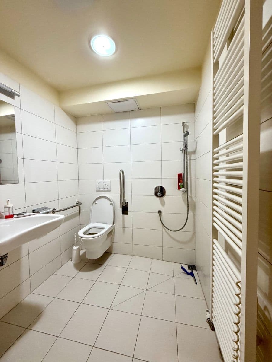 Pronájem nebytového prostoru 20 m², Filmařská, Praha, Praha Pronájem nebytového prostoru 20 m², Filmařská, Praha, Praha