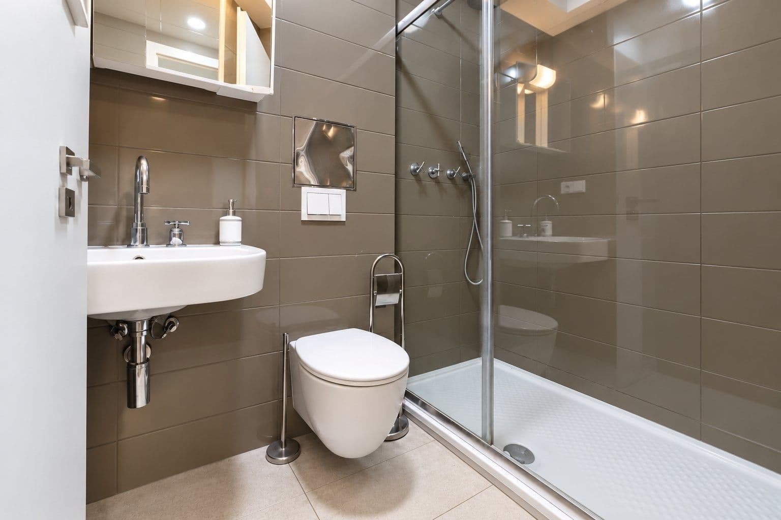 Pronájem bytu 1+kk 22 m², Velvarská, Praha, Praha Pronájem bytu 1+kk 22 m², Velvarská, Praha, Praha