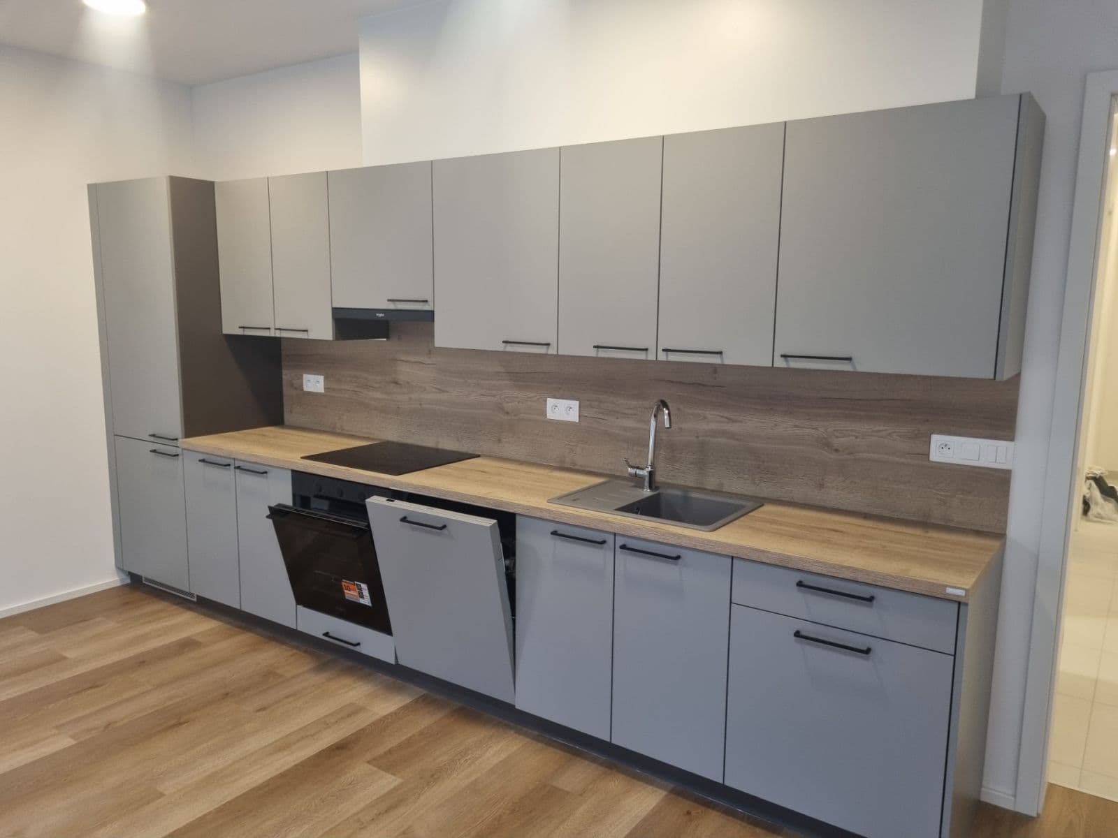 Pronájem bytu 2+kk 60 m², Pod Krocínkou, Praha, Praha Pronájem bytu 2+kk 60 m², Pod Krocínkou, Praha, Praha