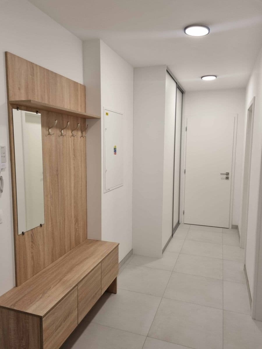 Pronájem bytu 2+kk 60 m², Pod Krocínkou, Praha, Praha Pronájem bytu 2+kk 60 m², Pod Krocínkou, Praha, Praha