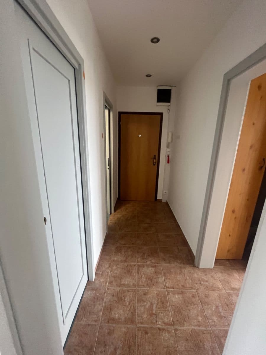 Pronájem bytu 4+1 85 m², Krškova, Praha, Praha Pronájem bytu 4+1 85 m², Krškova, Praha, Praha