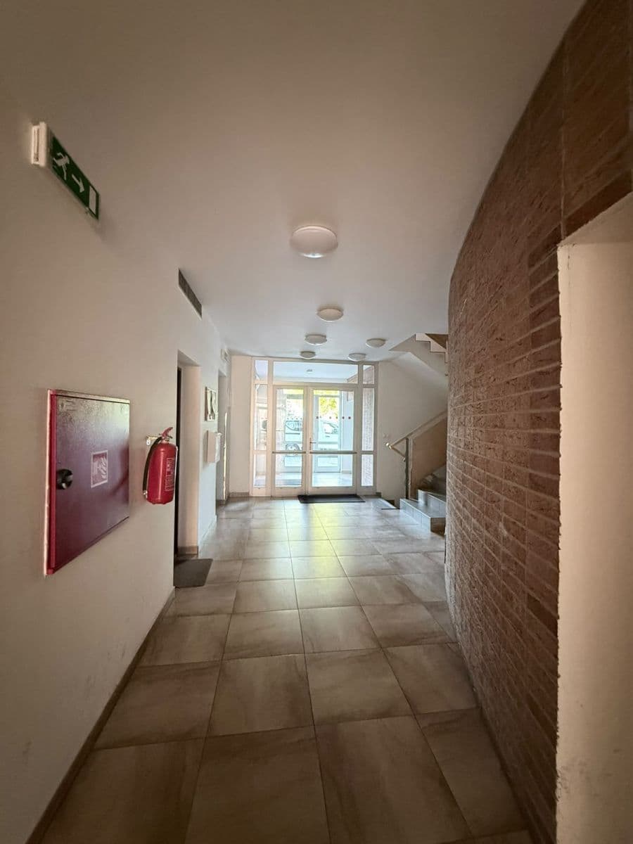 Prodej bytu 2+kk 64 m², Suchdolské náměstí, Praha, Praha Prodej bytu 2+kk 64 m², Suchdolské náměstí, Praha, Praha