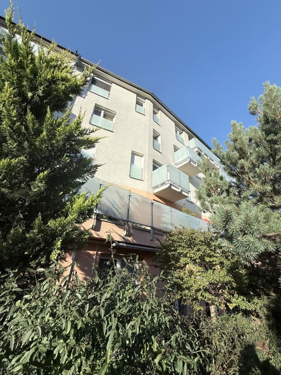 Prodej bytu 2+kk 64 m², Suchdolské náměstí, Praha, Praha Prodej bytu 2+kk 64 m², Suchdolské náměstí, Praha, Praha