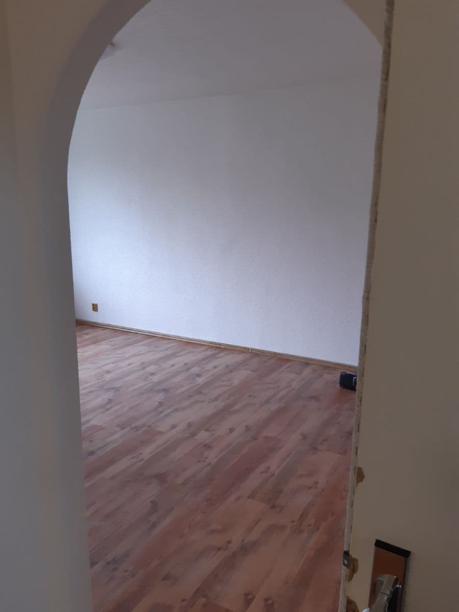 Pronájem bytu 1+1 38 m², Slavíkova, Ostrava, Moravskoslezský kraj Pronájem bytu 1+1 38 m², Slavíkova, Ostrava, Moravskoslezský kraj