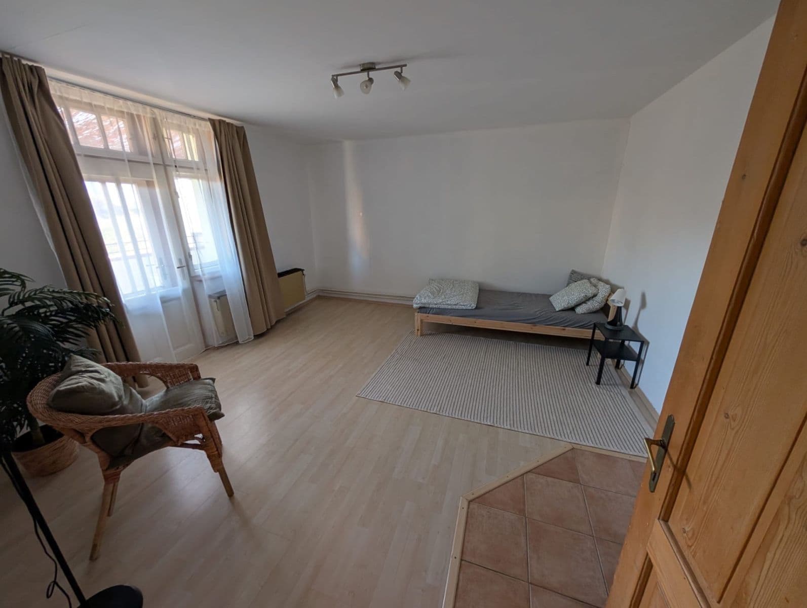 Pronájem bytu 2+1 100 m², V Úžlabině, Praha, Praha Pronájem bytu 2+1 100 m², V Úžlabině, Praha, Praha