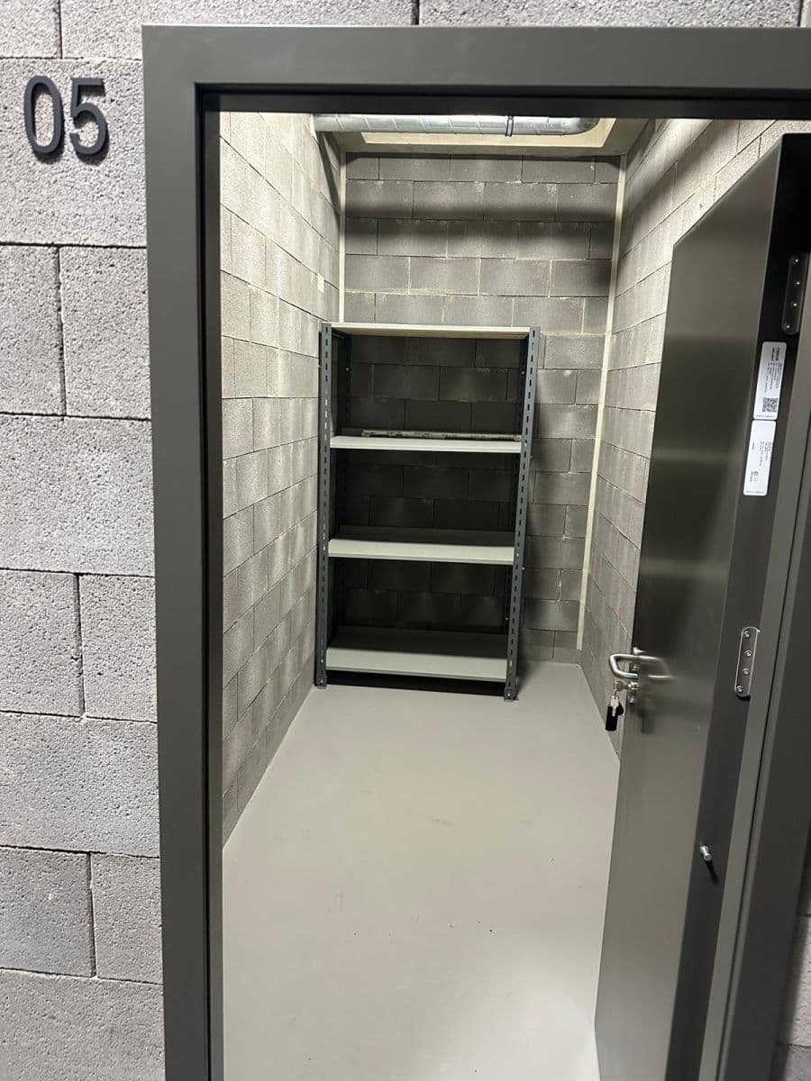 Prodej bytu 2+kk 61 m², Hodonínská, Praha, Praha Prodej bytu 2+kk 61 m², Hodonínská, Praha, Praha