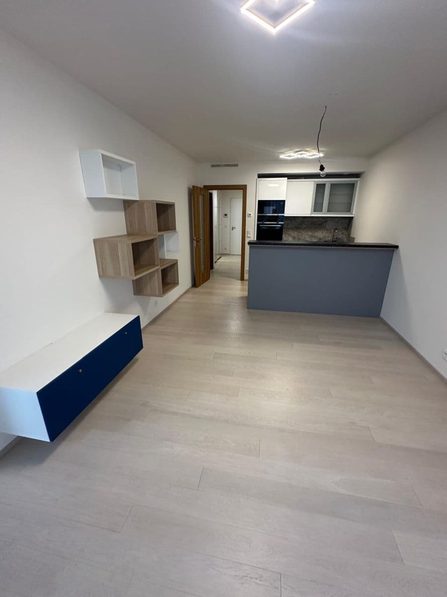 Prodej bytu 2+kk 61 m², Hodonínská, Praha, Praha Prodej bytu 2+kk 61 m², Hodonínská, Praha, Praha