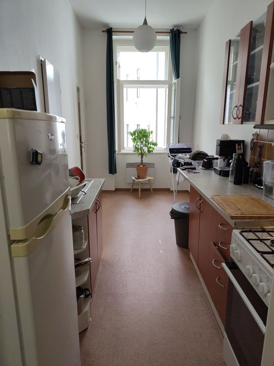 Pronájem bytu 1+1 44 m², Seifertova, Praha, Praha Pronájem bytu 1+1 44 m², Seifertova, Praha, Praha