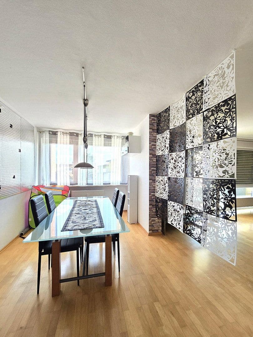 Prodej bytu 6+1 135 m², Neumarkt in der Oberpfalz, Bavorsko Prodej bytu 6+1 135 m², Neumarkt in der Oberpfalz, Bavorsko