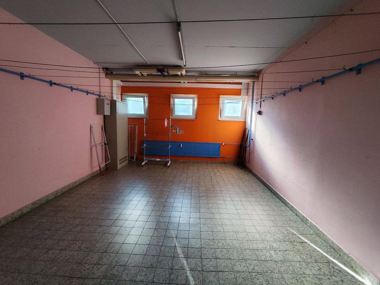 Pronájem bytu 2+1 42 m², Birkenwaldstraße 5, Obertshausen, Hessen Pronájem bytu 2+1 42 m², Birkenwaldstraße 5, Obertshausen, Hessen