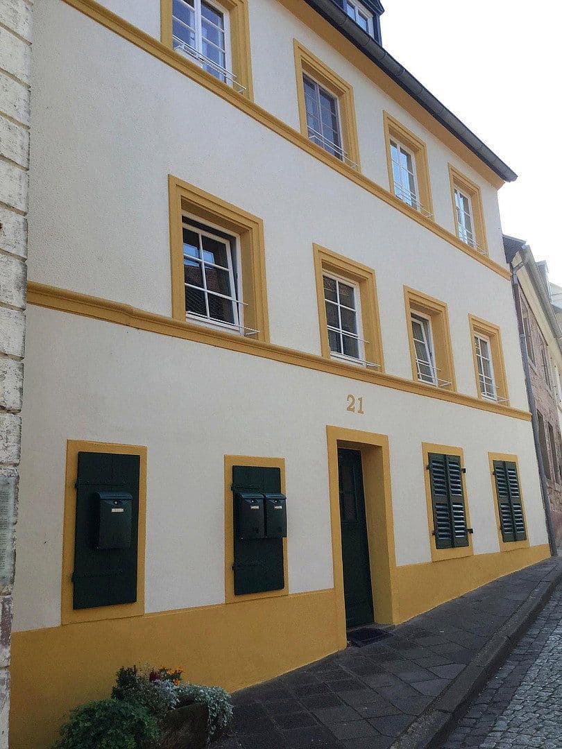 Pronájem bytu 3+1 100 m², Schloßbergstraße 21, Blieskastel, Země Sársko Pronájem bytu 3+1 100 m², Schloßbergstraße 21, Blieskastel, Země Sársko