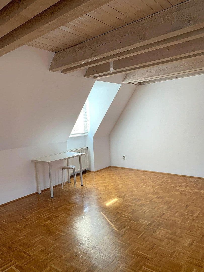 Pronájem bytu 3+1 100 m², Schloßbergstraße 21, Blieskastel, Země Sársko Pronájem bytu 3+1 100 m², Schloßbergstraße 21, Blieskastel, Země Sársko