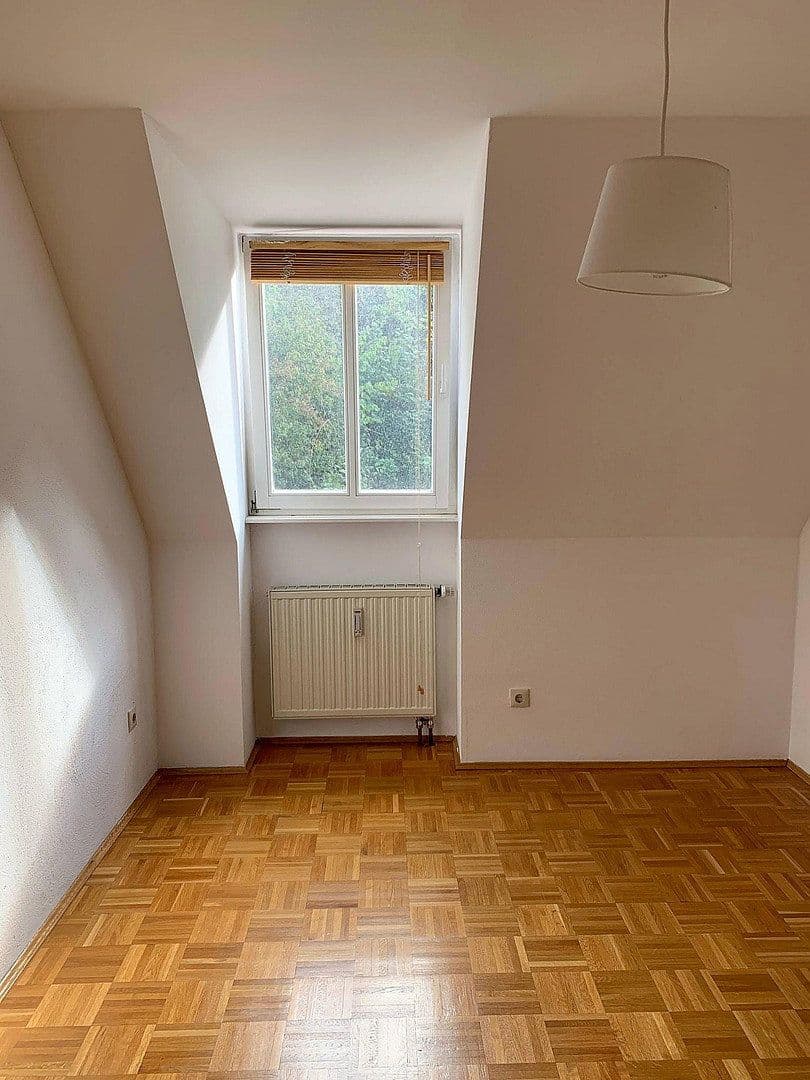 Pronájem bytu 3+1 100 m², Schloßbergstraße 21, Blieskastel, Země Sársko Pronájem bytu 3+1 100 m², Schloßbergstraße 21, Blieskastel, Země Sársko