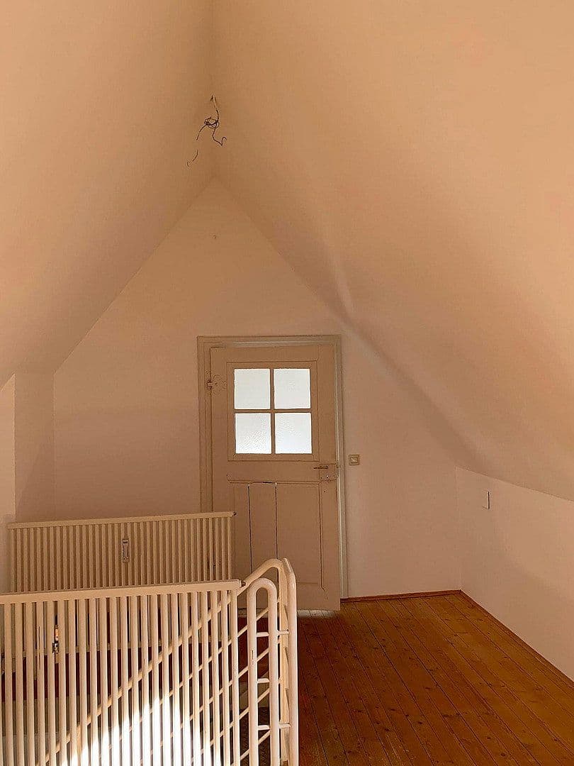 Pronájem bytu 3+1 100 m², Schloßbergstraße 21, Blieskastel, Země Sársko Pronájem bytu 3+1 100 m², Schloßbergstraße 21, Blieskastel, Země Sársko