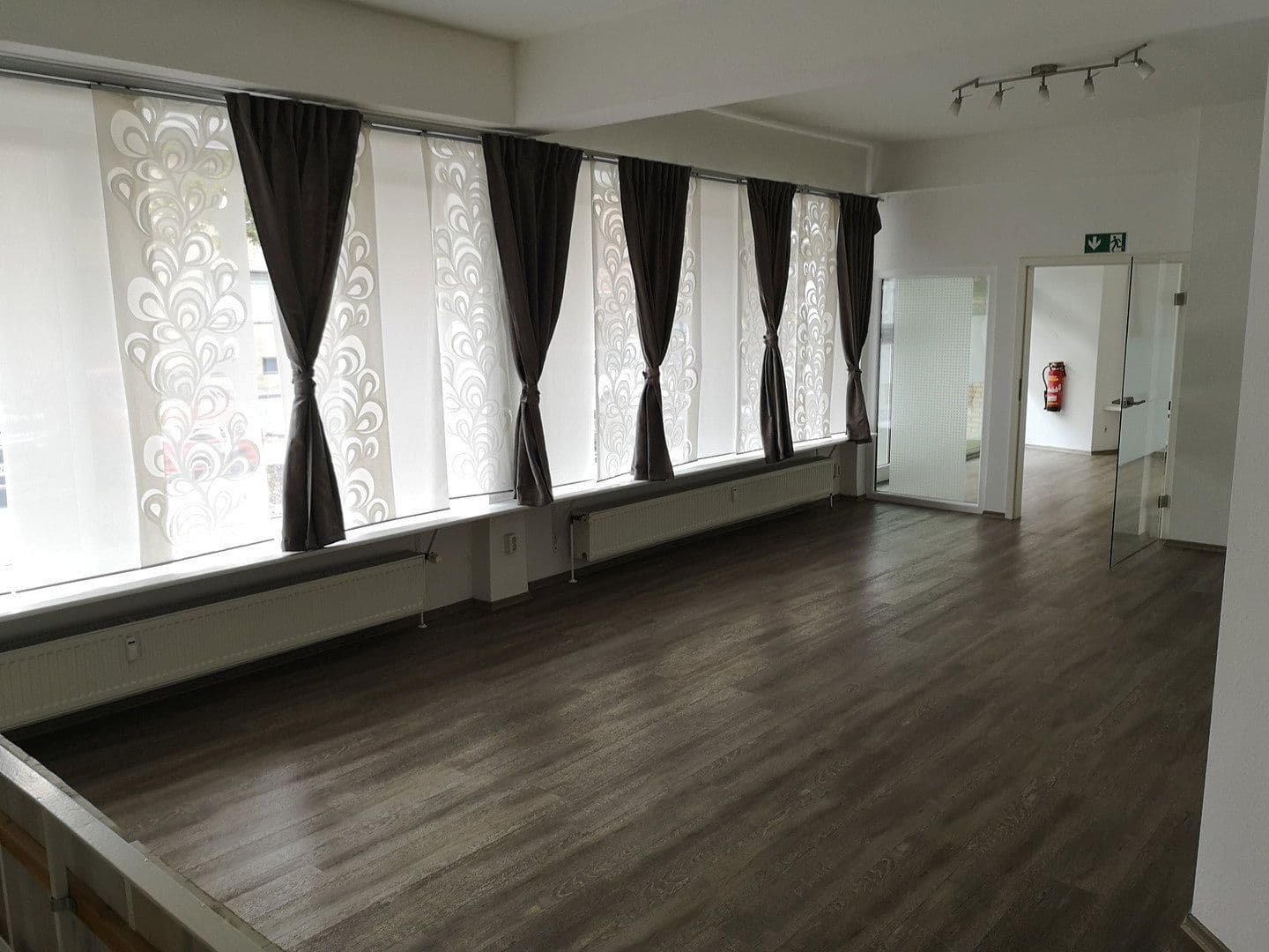 Pronájem bytu 166 m², Angermunder Straße 27, Duisburg-Großenbaum, Severní Porýní-Vestfálsko Pronájem bytu 166 m², Angermunder Straße 27, Duisburg-Großenbaum, Severní Porýní-Vestfálsko