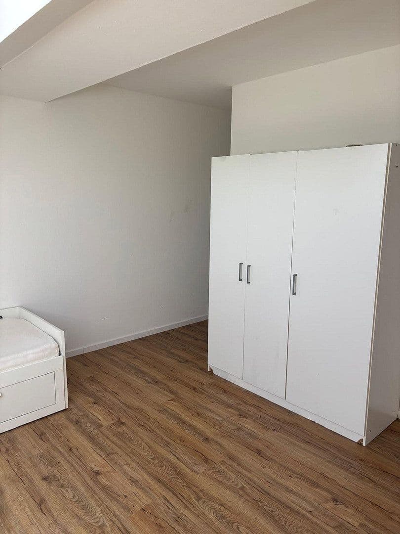 Pronájem bytu 1+1 20 m², Mannheim, Bádensko-Württembersko Pronájem bytu 1+1 20 m², Mannheim, Bádensko-Württembersko