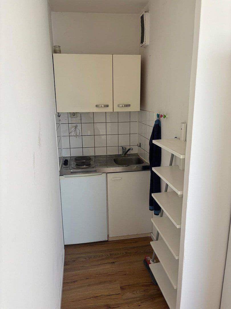 Pronájem bytu 1+1 20 m², Mannheim, Bádensko-Württembersko Pronájem bytu 1+1 20 m², Mannheim, Bádensko-Württembersko