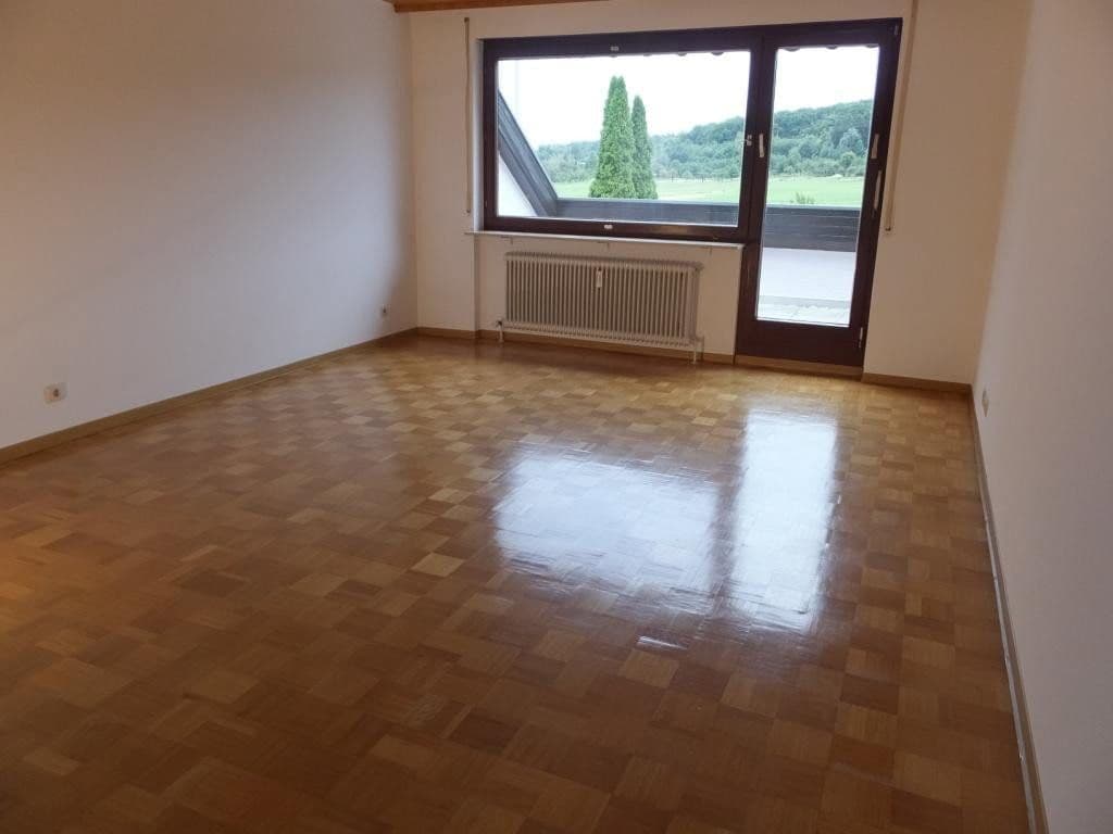 Pronájem bytu 3+1 68 m², Teutonenstr. 7, Leinfelden-Echterdingen, Bádensko-Württembersko Pronájem bytu 3+1 68 m², Teutonenstr. 7, Leinfelden-Echterdingen, Bádensko-Württembersko