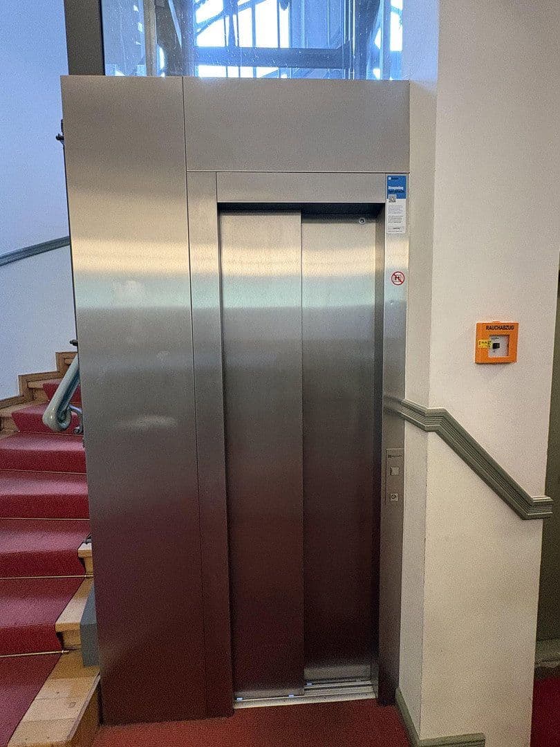 Prodej bytu 1+1 40 m², Güntzelstr.66, Berlin, Berlín Prodej bytu 1+1 40 m², Güntzelstr.66, Berlin, Berlín