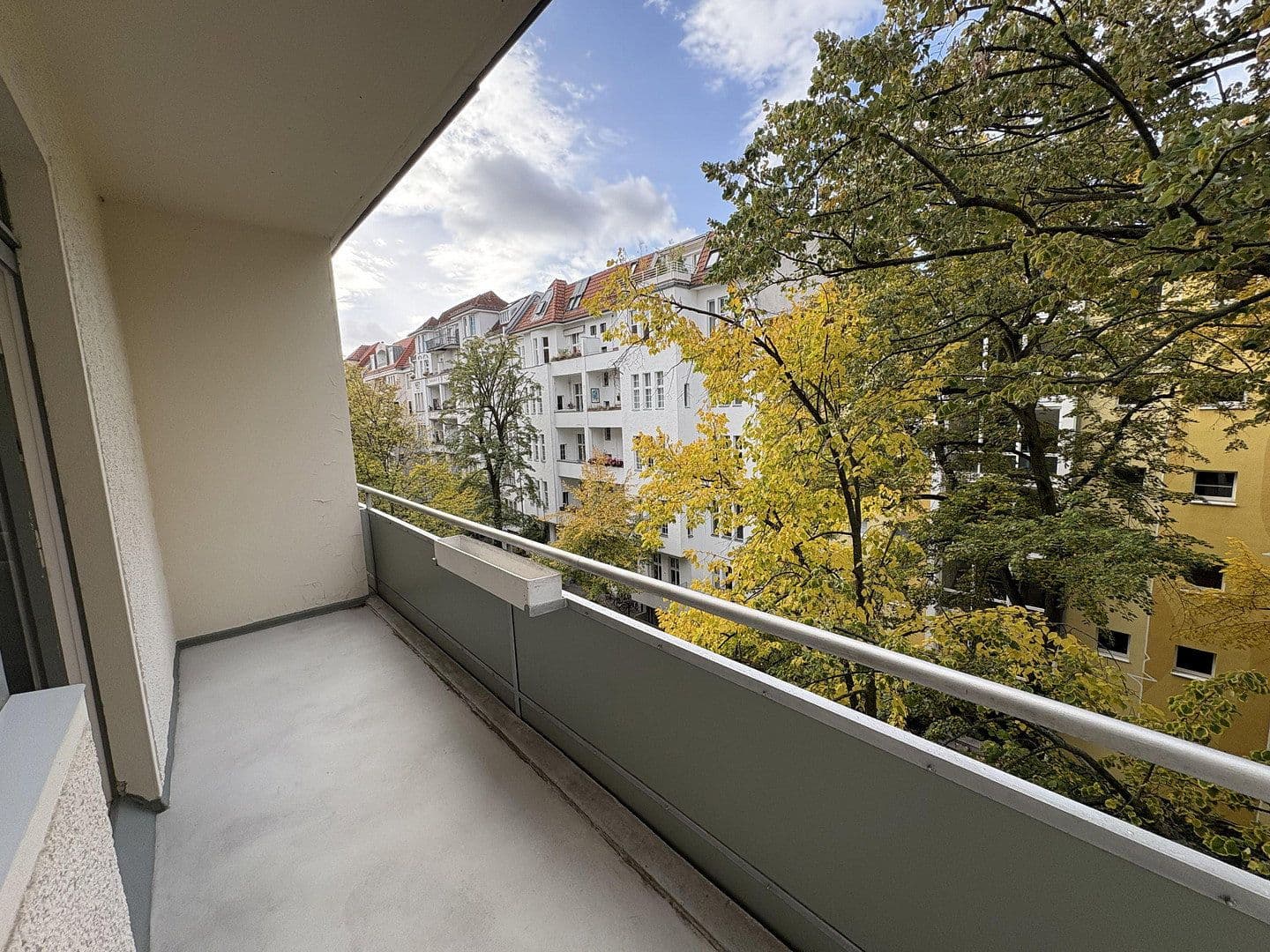 Prodej bytu 1+1 40 m², Güntzelstr.66, Berlin, Berlín Prodej bytu 1+1 40 m², Güntzelstr.66, Berlin, Berlín