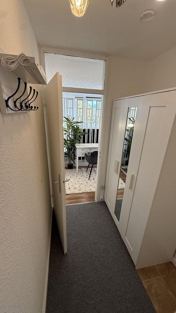 Pronájem bytu 1+1 30 m², Paul-Gerhard-Allee 44, München-Pasing-Obermenzing, Bavorsko Pronájem bytu 1+1 30 m², Paul-Gerhard-Allee 44, München-Pasing-Obermenzing, Bavorsko