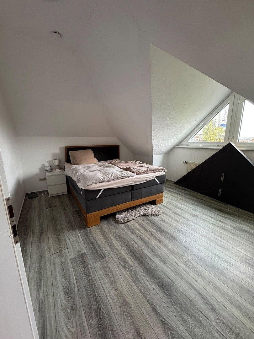 Pronájem bytu 3+1 74 m², Deichgräfenstr. 2, Nordenham, Dolní Sasko Pronájem bytu 3+1 74 m², Deichgräfenstr. 2, Nordenham, Dolní Sasko