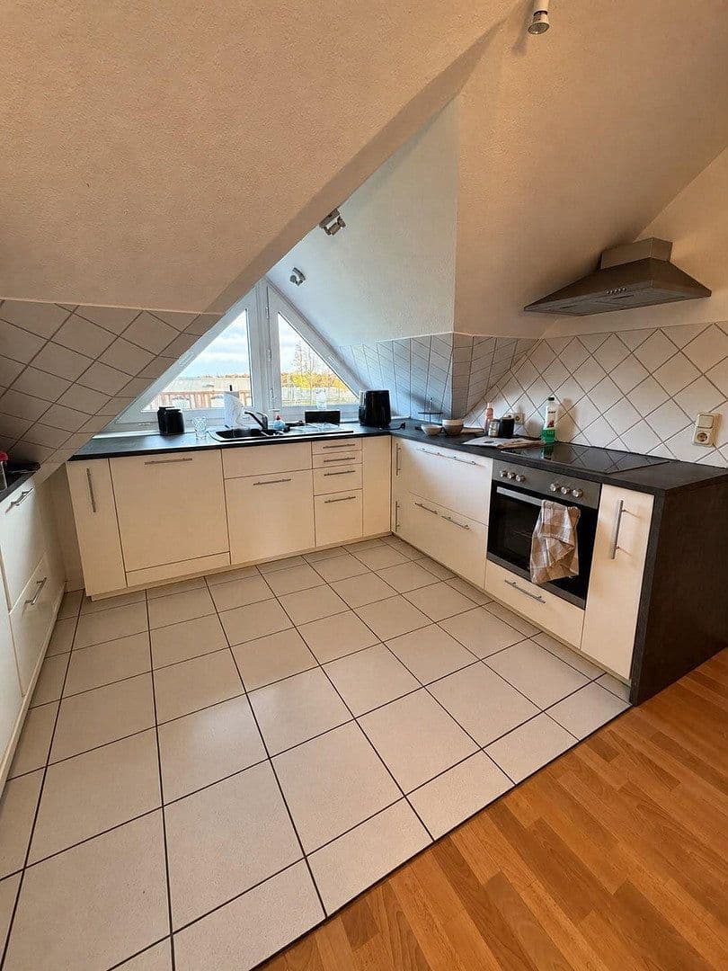 Pronájem bytu 3+1 74 m², Deichgräfenstr. 2, Nordenham, Dolní Sasko Pronájem bytu 3+1 74 m², Deichgräfenstr. 2, Nordenham, Dolní Sasko