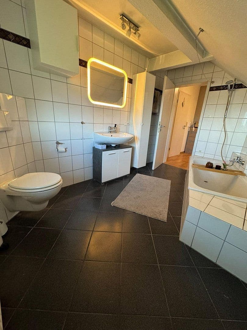 Pronájem bytu 3+1 74 m², Deichgräfenstr. 2, Nordenham, Dolní Sasko Pronájem bytu 3+1 74 m², Deichgräfenstr. 2, Nordenham, Dolní Sasko