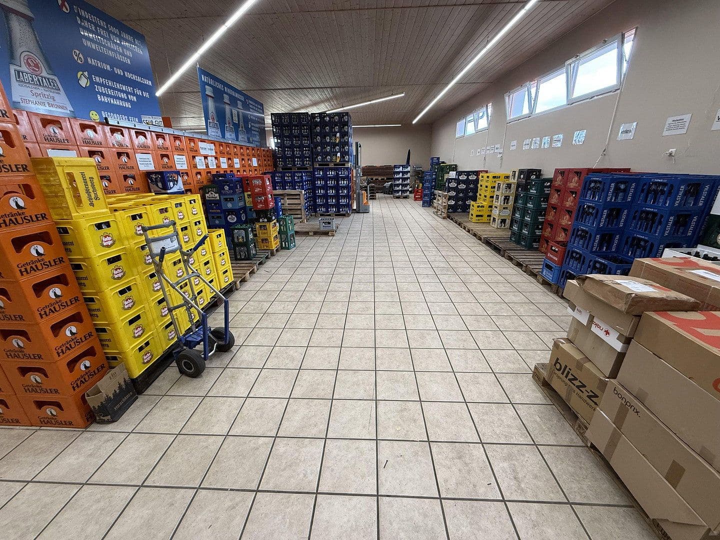 Prodej nebytového prostoru 1.968 m², Angerweiher 5A, Nabburg, Bavorsko Prodej nebytového prostoru 1.968 m², Angerweiher 5A, Nabburg, Bavorsko