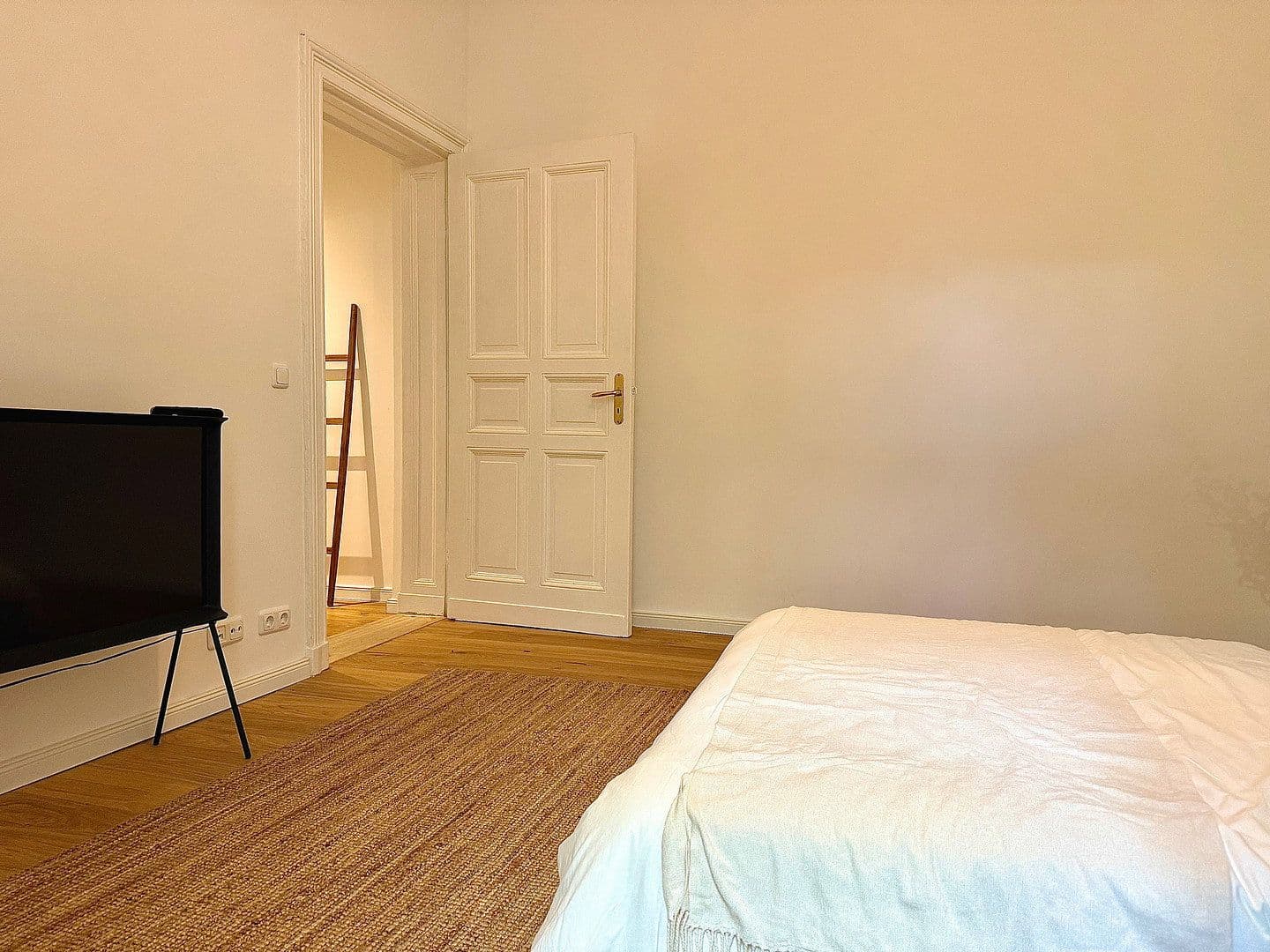 Prodej bytu 1+1 27 m², Berlin, Berlín Prodej bytu 1+1 27 m², Berlin, Berlín