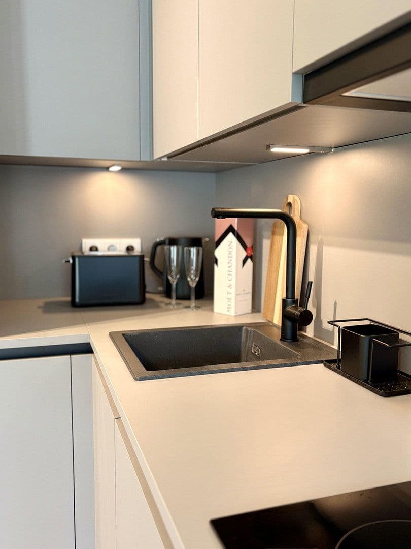 Pronájem bytu 1+kk 34 m², Holstenstraße 75, Hamburg, Hamburg Pronájem bytu 1+kk 34 m², Holstenstraße 75, Hamburg, Hamburg