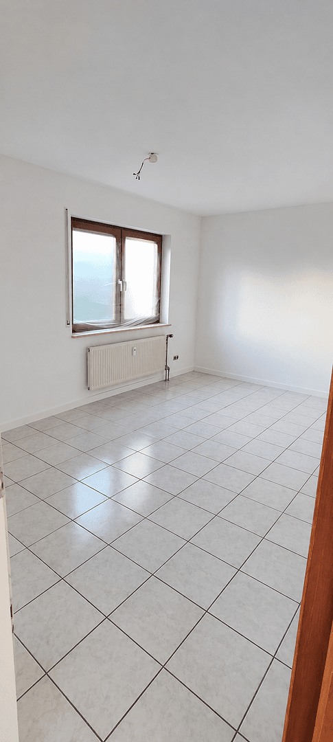 Pronájem bytu 2+1 61 m², Lauffen am Neckar, Bádensko-Württembersko Pronájem bytu 2+1 61 m², Lauffen am Neckar, Bádensko-Württembersko