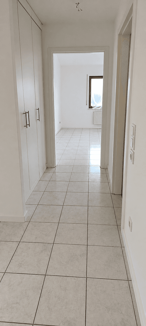 Pronájem bytu 2+1 61 m², Lauffen am Neckar, Bádensko-Württembersko Pronájem bytu 2+1 61 m², Lauffen am Neckar, Bádensko-Württembersko