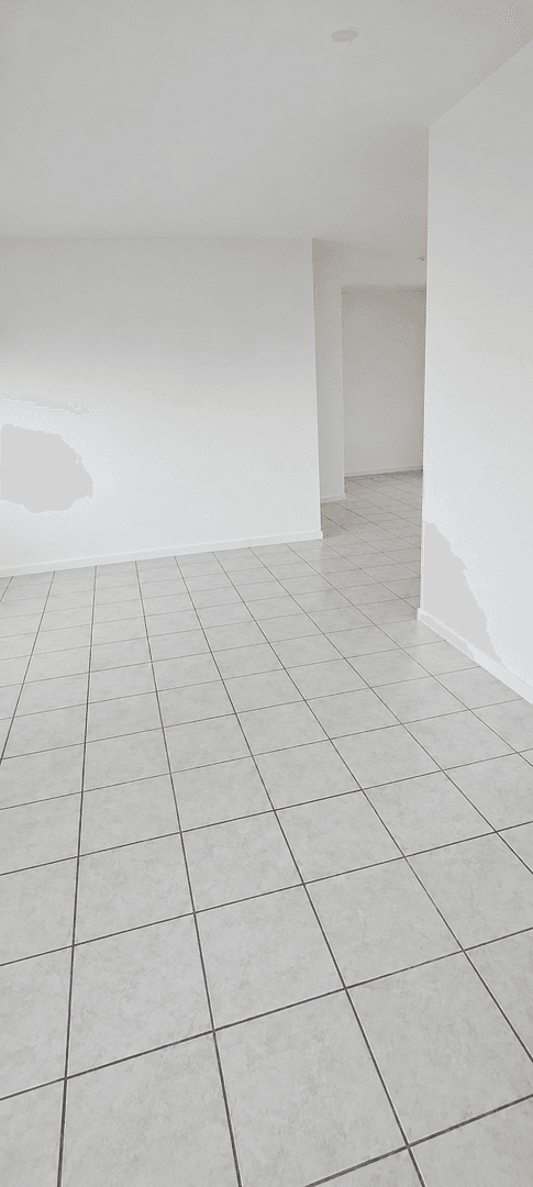 Pronájem bytu 2+1 61 m², Lauffen am Neckar, Bádensko-Württembersko Pronájem bytu 2+1 61 m², Lauffen am Neckar, Bádensko-Württembersko