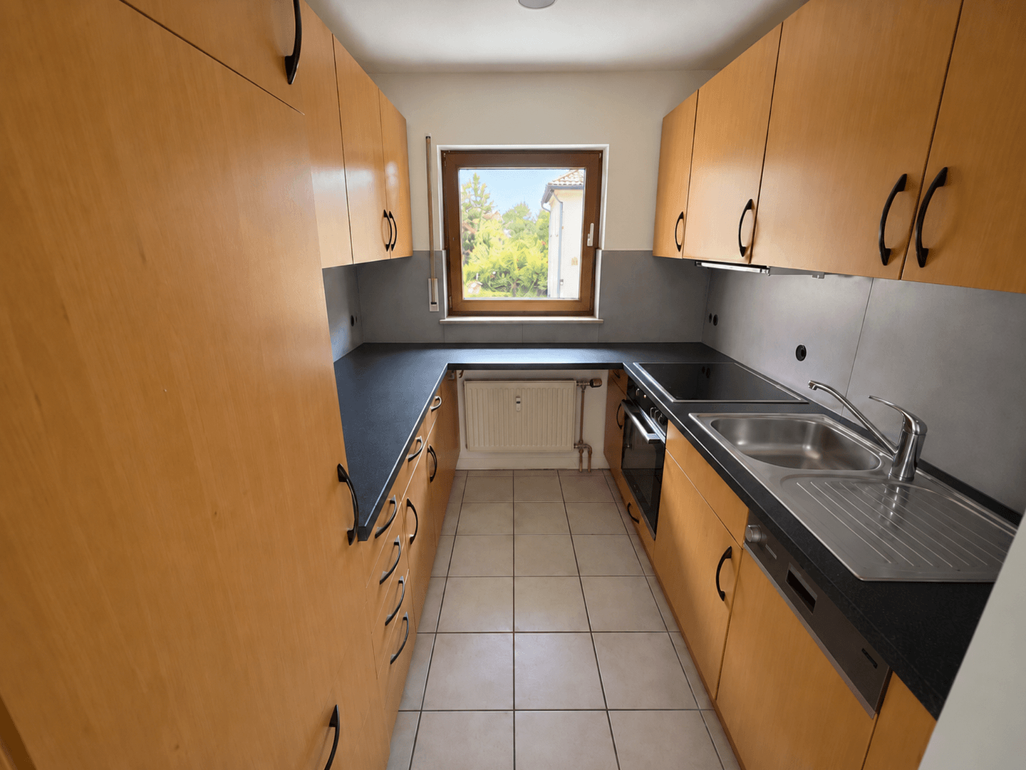 Pronájem bytu 2+1 61 m², Lauffen am Neckar, Bádensko-Württembersko Pronájem bytu 2+1 61 m², Lauffen am Neckar, Bádensko-Württembersko