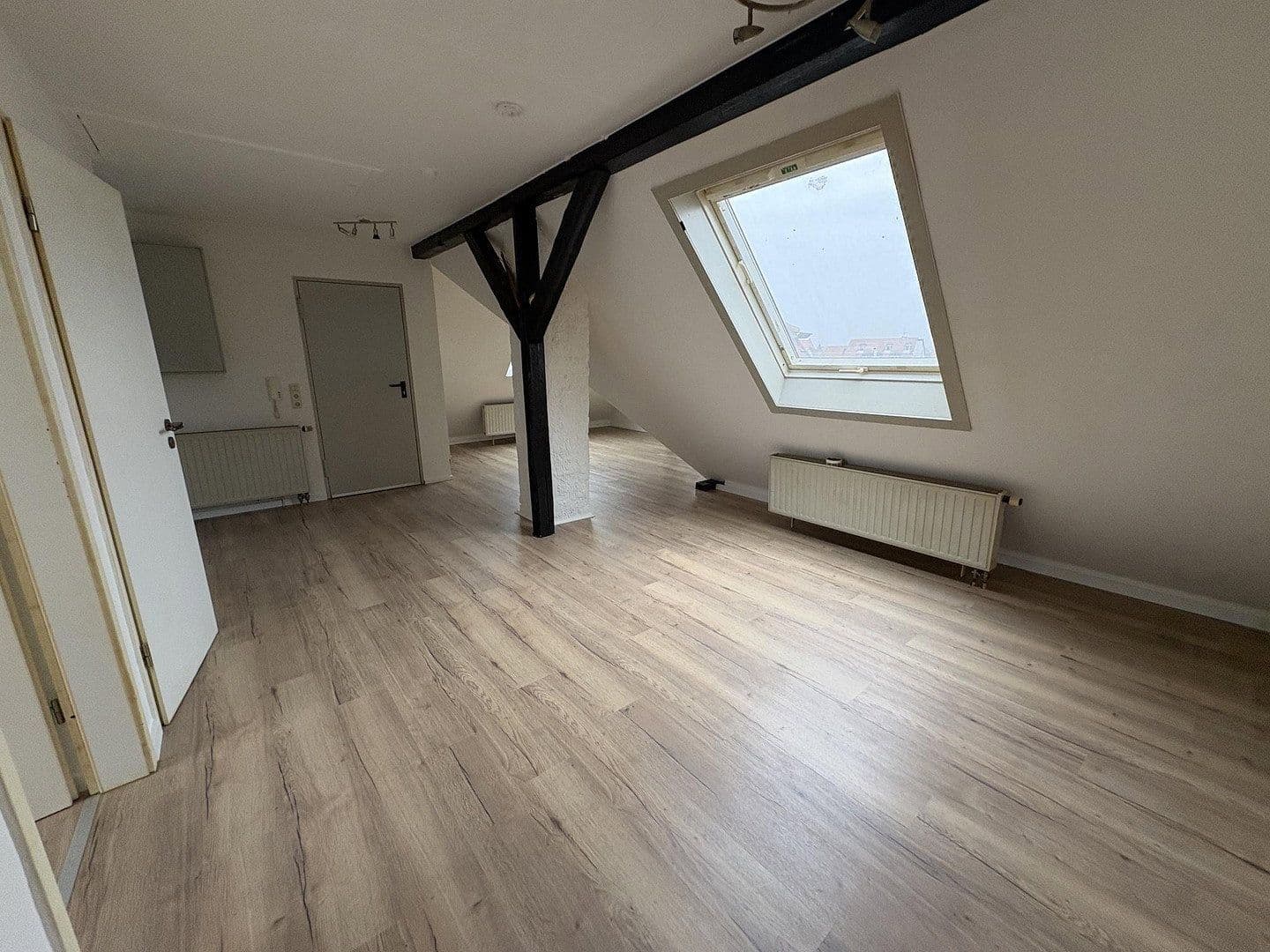 Prodej bytu 2+kk 47 m², Friedrichstr. 123, Neckarsulm, Bádensko-Württembersko Prodej bytu 2+kk 47 m², Friedrichstr. 123, Neckarsulm, Bádensko-Württembersko