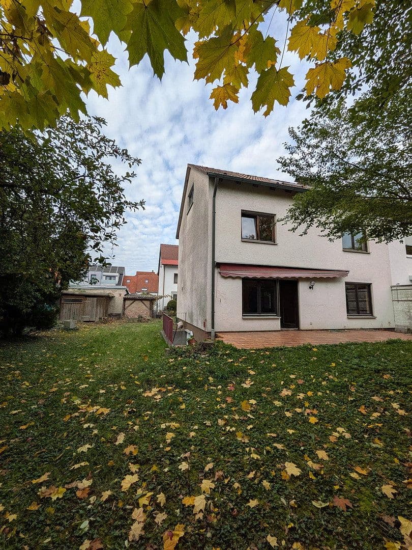 Prodej domu 134 m², pozemek 410 m², Hasenweg 6/1, Neu-Ulm, Bavorsko Prodej domu 134 m², pozemek 410 m², Hasenweg 6/1, Neu-Ulm, Bavorsko