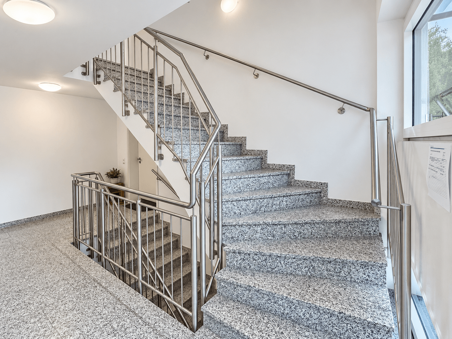 Pronájem bytu 3+1 75 m², Hötzlring 20, München, Bavorsko Pronájem bytu 3+1 75 m², Hötzlring 20, München, Bavorsko