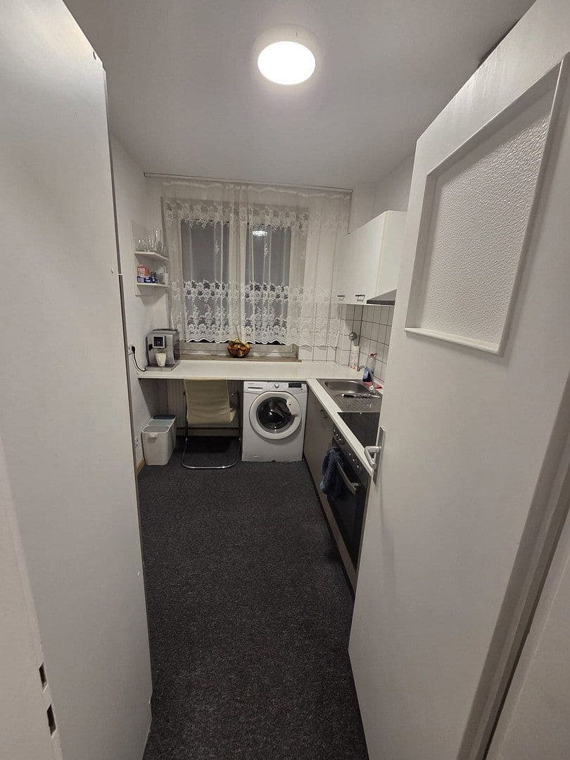 Pronájem bytu 1+1 36 m², Mühlenkamp 10, Düsseldorf, Severní Porýní-Vestfálsko Pronájem bytu 1+1 36 m², Mühlenkamp 10, Düsseldorf, Severní Porýní-Vestfálsko
