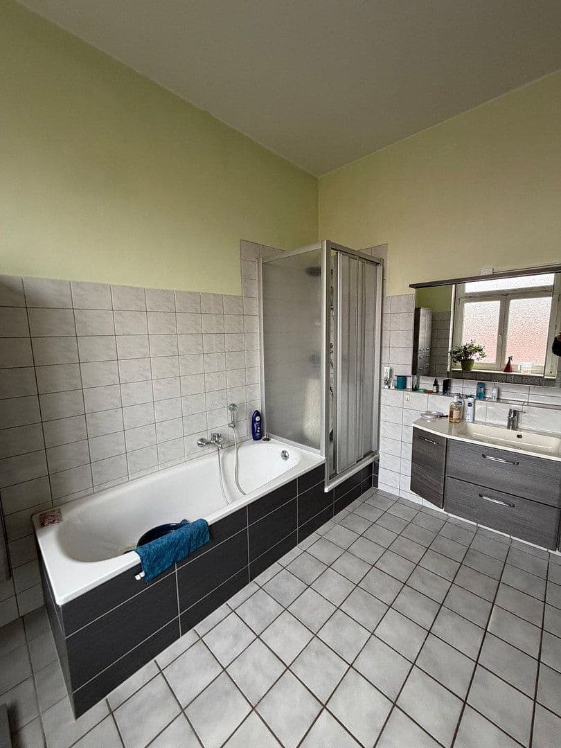 Pronájem bytu 4+1 130 m², Eisenach, Durynsko Pronájem bytu 4+1 130 m², Eisenach, Durynsko