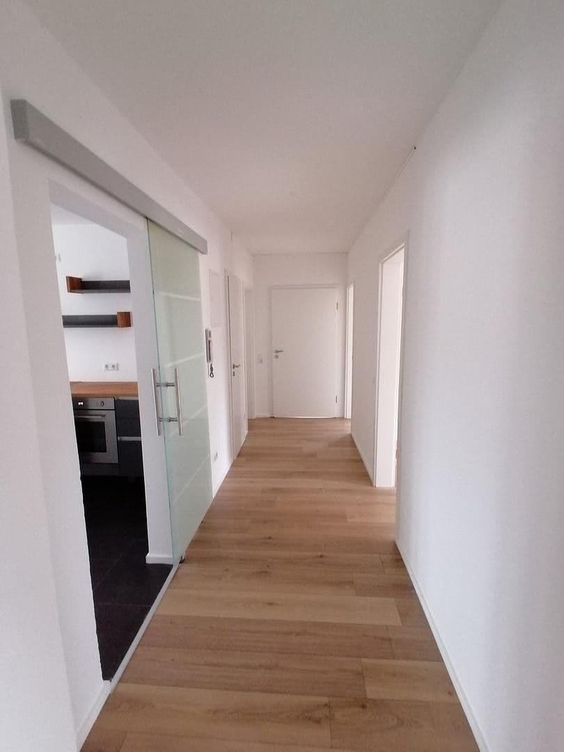 Pronájem bytu 1+1 25 m², Kreuzstraße 8, Ludwigsburg, Bádensko-Württembersko Pronájem bytu 1+1 25 m², Kreuzstraße 8, Ludwigsburg, Bádensko-Württembersko