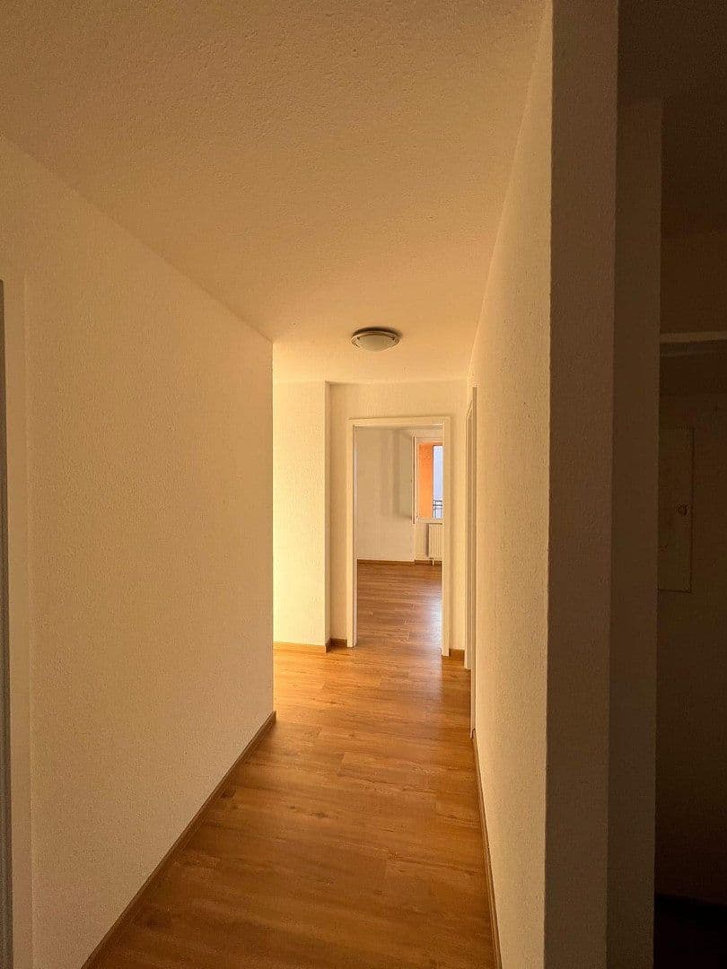 Pronájem bytu 3+1 78 m², Friedrich-Ebert-Straße 15, Eberswalde, Braniborsko Pronájem bytu 3+1 78 m², Friedrich-Ebert-Straße 15, Eberswalde, Braniborsko