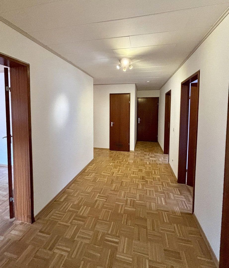 Pronájem bytu 5+1 108 m², Leonberg, Bádensko-Württembersko Pronájem bytu 5+1 108 m², Leonberg, Bádensko-Württembersko