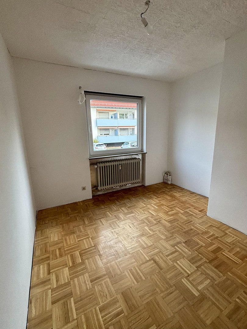 Pronájem bytu 5+1 108 m², Leonberg, Bádensko-Württembersko Pronájem bytu 5+1 108 m², Leonberg, Bádensko-Württembersko