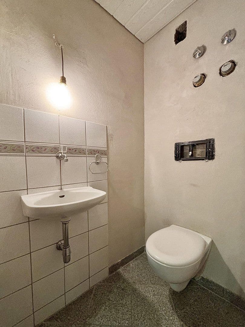 Pronájem bytu 5+1 108 m², Leonberg, Bádensko-Württembersko Pronájem bytu 5+1 108 m², Leonberg, Bádensko-Württembersko