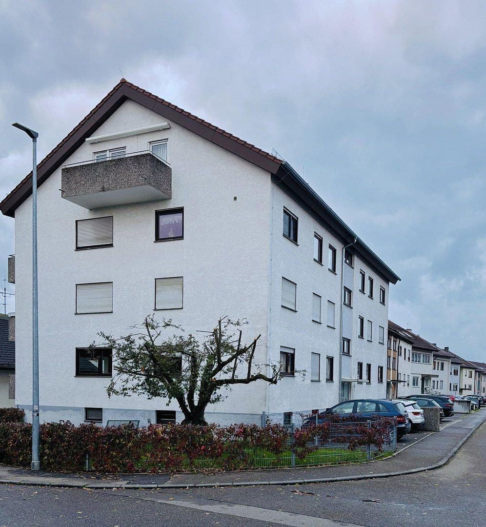 Pronájem bytu 5+1 108 m², Leonberg, Bádensko-Württembersko Pronájem bytu 5+1 108 m², Leonberg, Bádensko-Württembersko