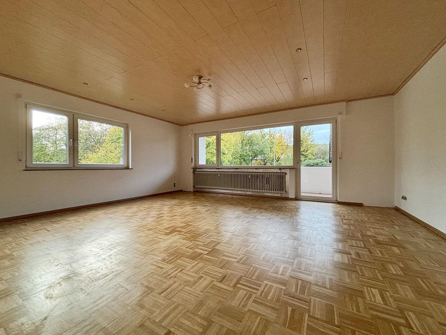 Pronájem bytu 5+1 108 m², Leonberg, Bádensko-Württembersko Pronájem bytu 5+1 108 m², Leonberg, Bádensko-Württembersko