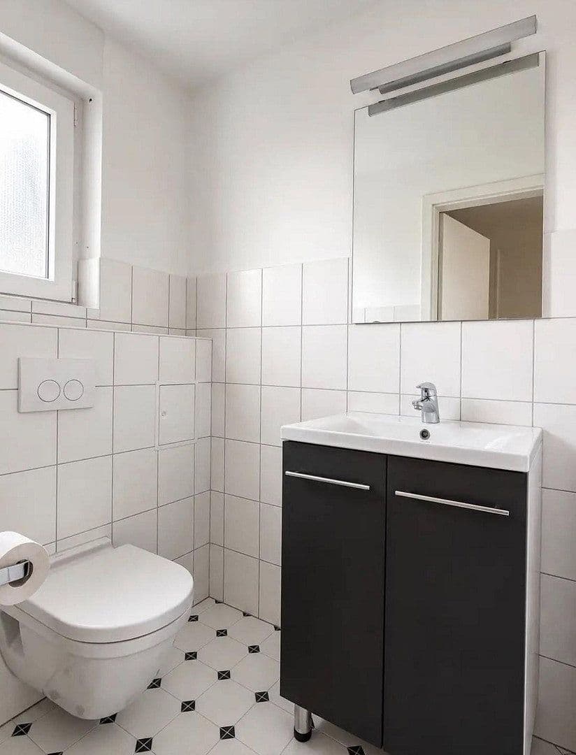 Pronájem domu 140 m², pozemek 250 m², Eschbach, Bádensko-Württembersko Pronájem domu 140 m², pozemek 250 m², Eschbach, Bádensko-Württembersko