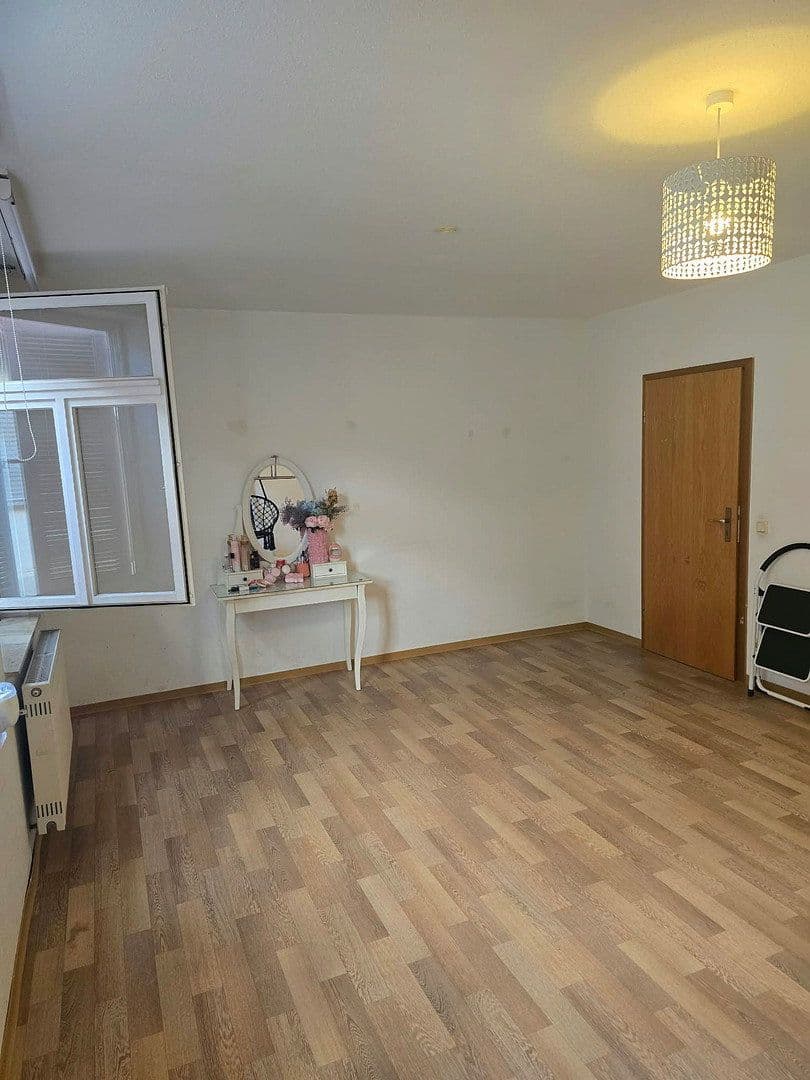 Pronájem bytu 5+1 145 m², Hauptstraße 73, Niedernhall, Bádensko-Württembersko Pronájem bytu 5+1 145 m², Hauptstraße 73, Niedernhall, Bádensko-Württembersko