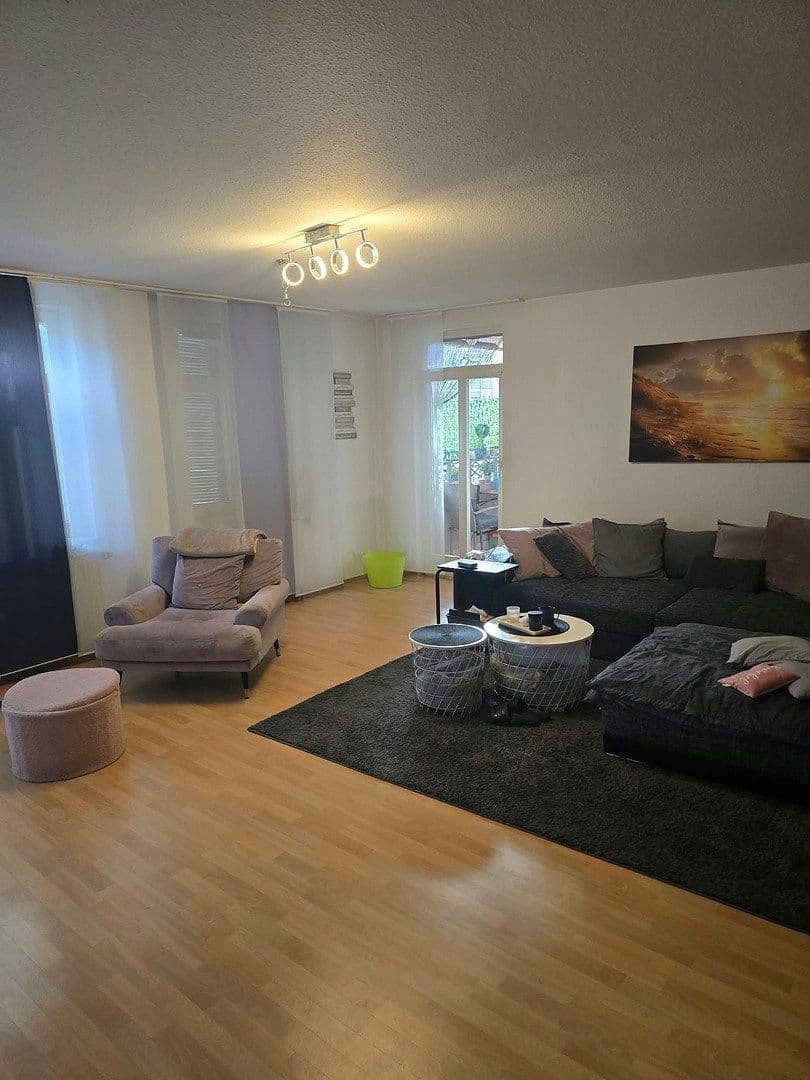 Pronájem bytu 5+1 145 m², Hauptstraße 73, Niedernhall, Bádensko-Württembersko Pronájem bytu 5+1 145 m², Hauptstraße 73, Niedernhall, Bádensko-Württembersko
